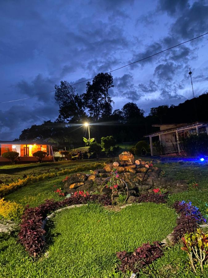 Cabanas Y Flores Jericoc  Exterior photo
